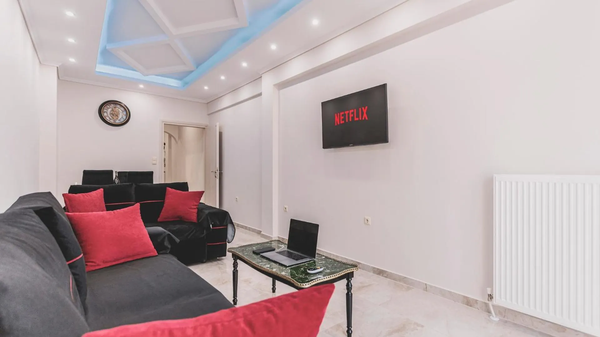 Kartell Luxury Apartment Thessaloniki Center contacts