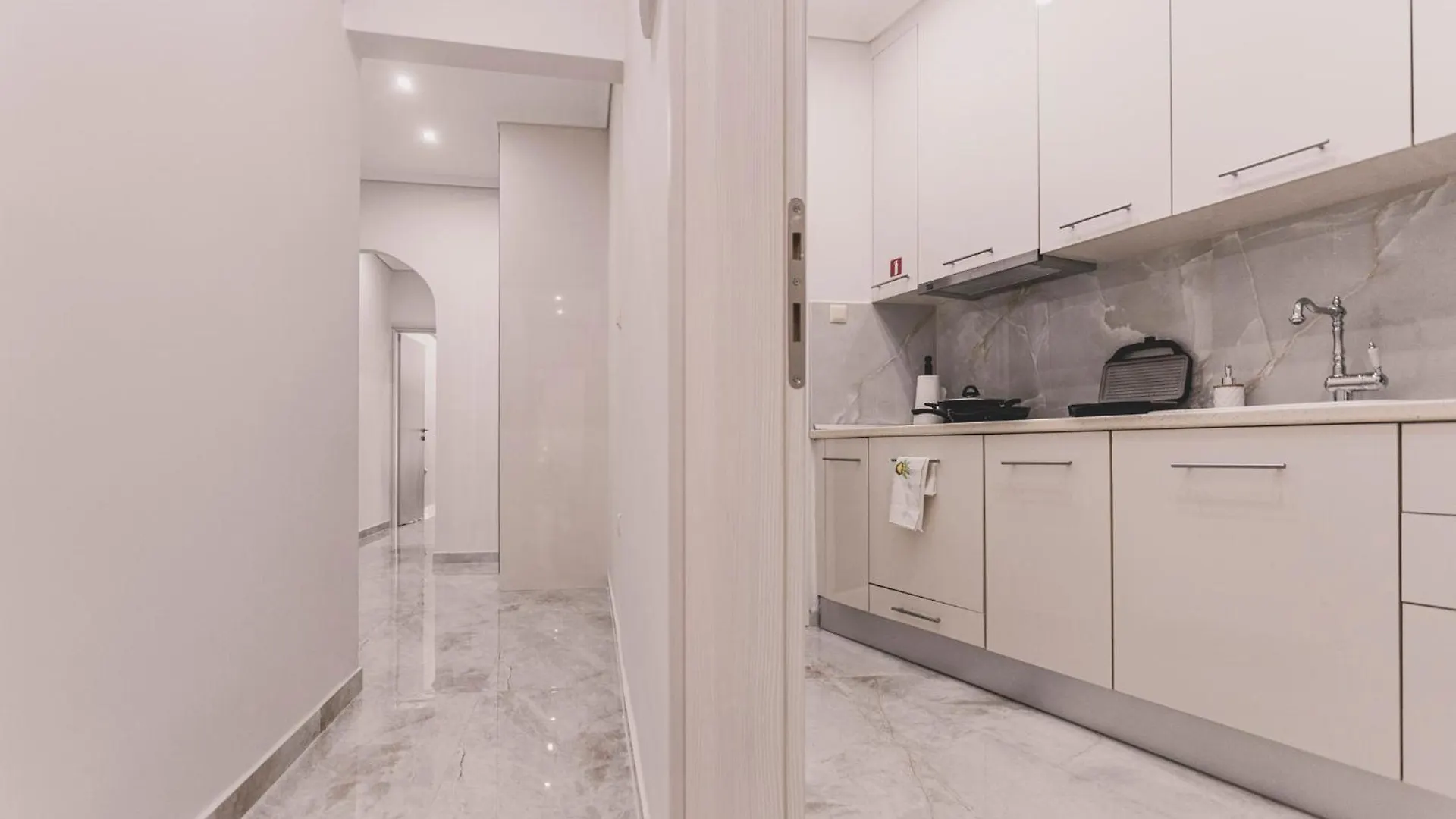 Kartell Luxury Apartment Thessaloniki Center 0*,